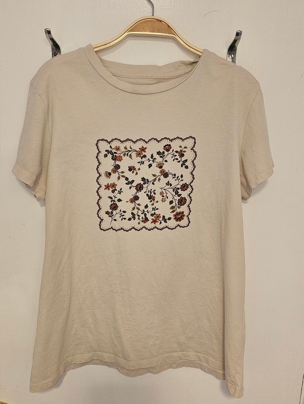 Simons Cream Short-Sleeve Tee with Floral Square Graphic